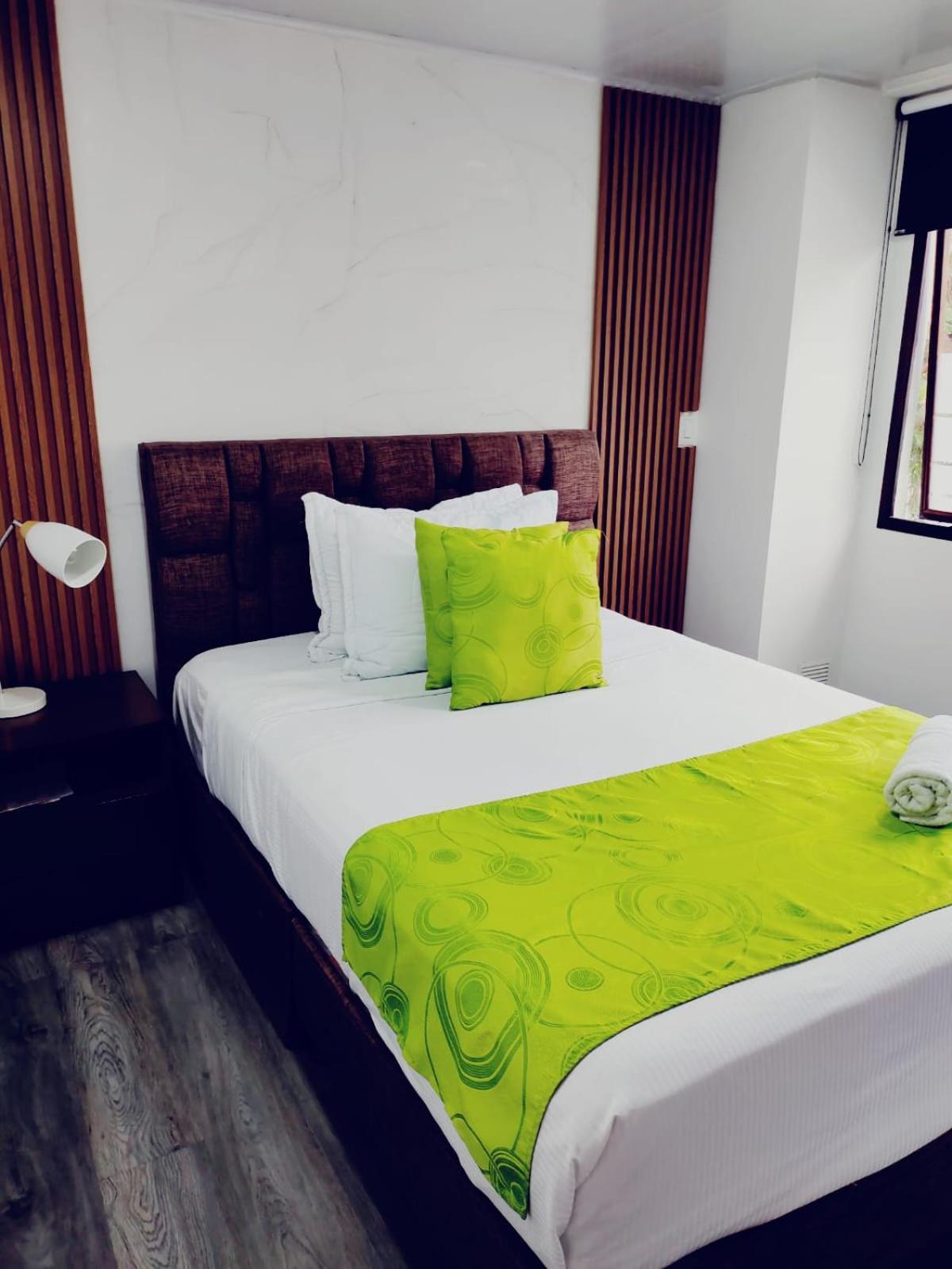 Hotel Kristal Ferial Bogota Ngoại thất bức ảnh