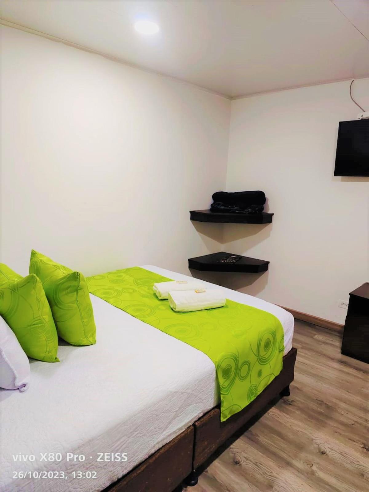 Hotel Kristal Ferial Bogota Ngoại thất bức ảnh