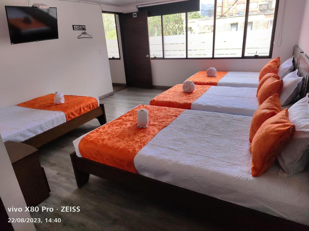 Hotel Kristal Ferial Bogota Ngoại thất bức ảnh